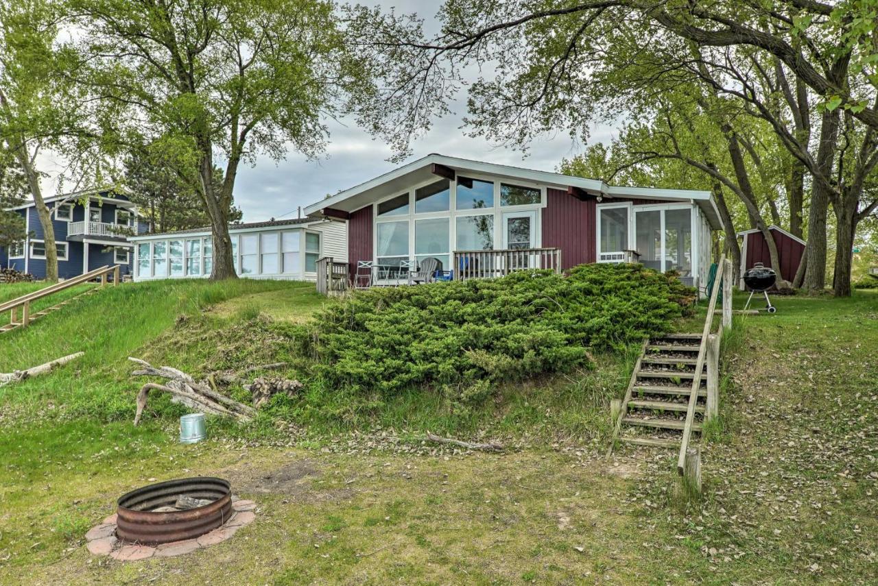 Lakefront Cottage Near Wineries And State Parks! Mears Kültér fotó