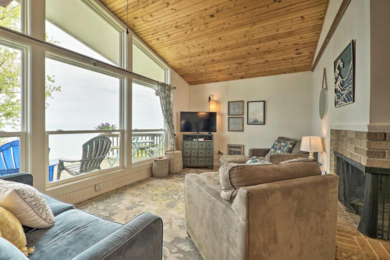 Lakefront Cottage Near Wineries And State Parks! Mears Kültér fotó