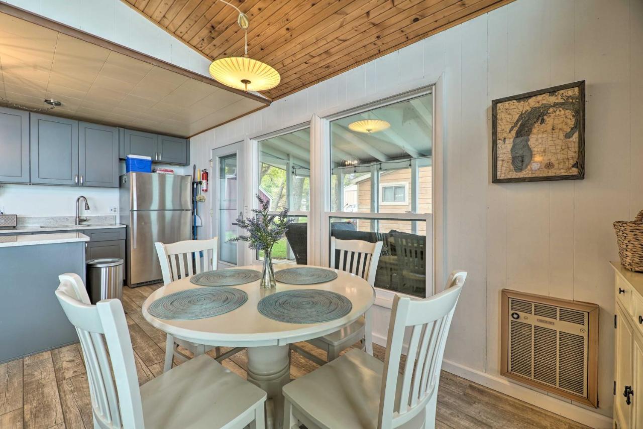 Lakefront Cottage Near Wineries And State Parks! Mears Kültér fotó