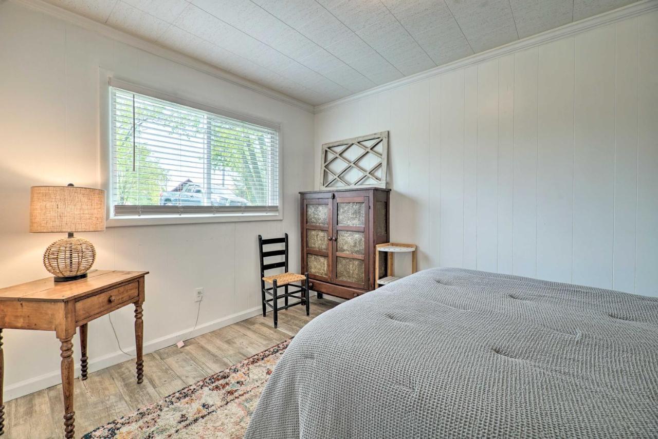 Lakefront Cottage Near Wineries And State Parks! Mears Kültér fotó